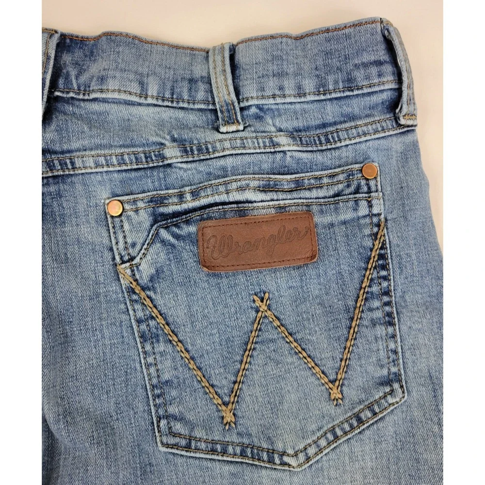 Wrangler Retro Relaxed Boot Jeans Mens 36x30 Medium Wash Blue Denim 10WRT20GL